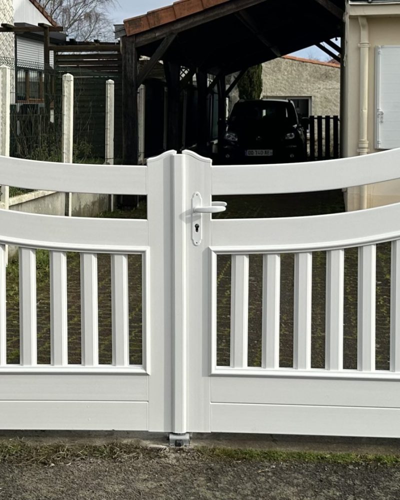 Réalisation portails, Lamy Pascal, menuisier à Château-Thébaud.