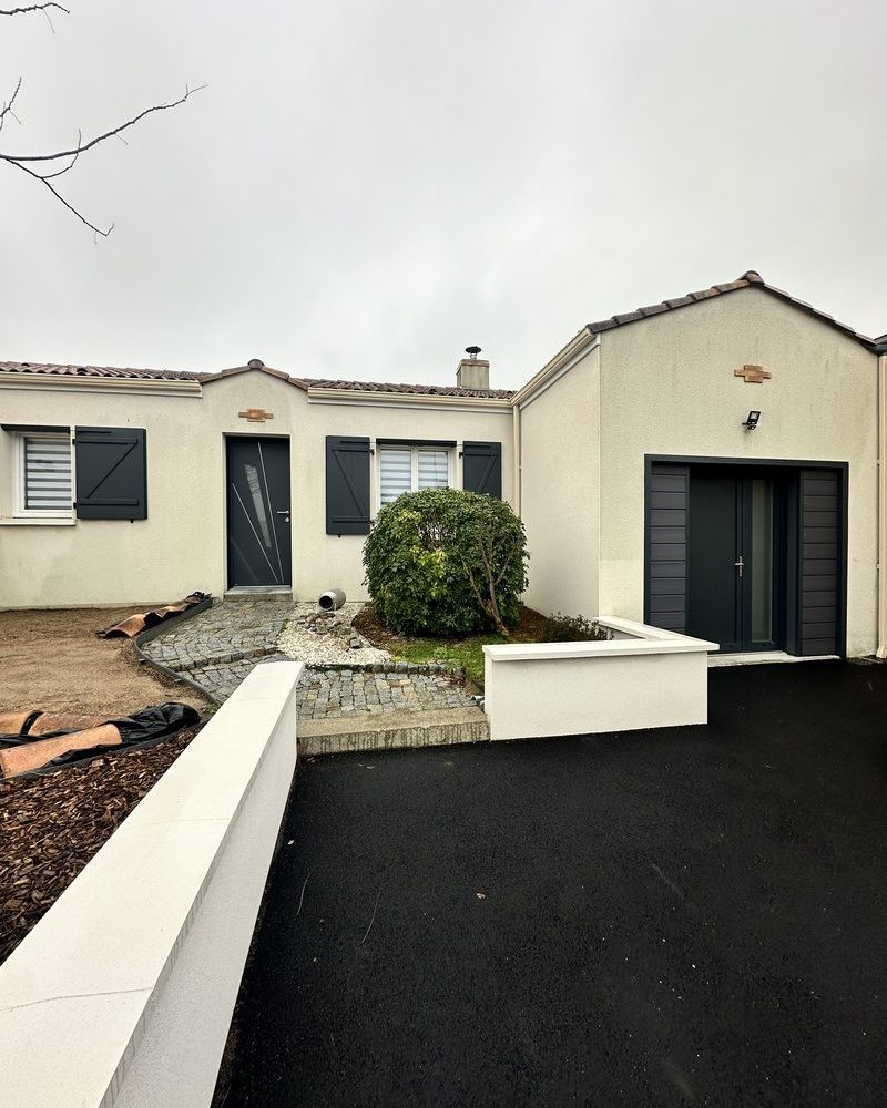 Pose de fenêtres, Lamy Pascal, menuisier à Château-Thébaud.